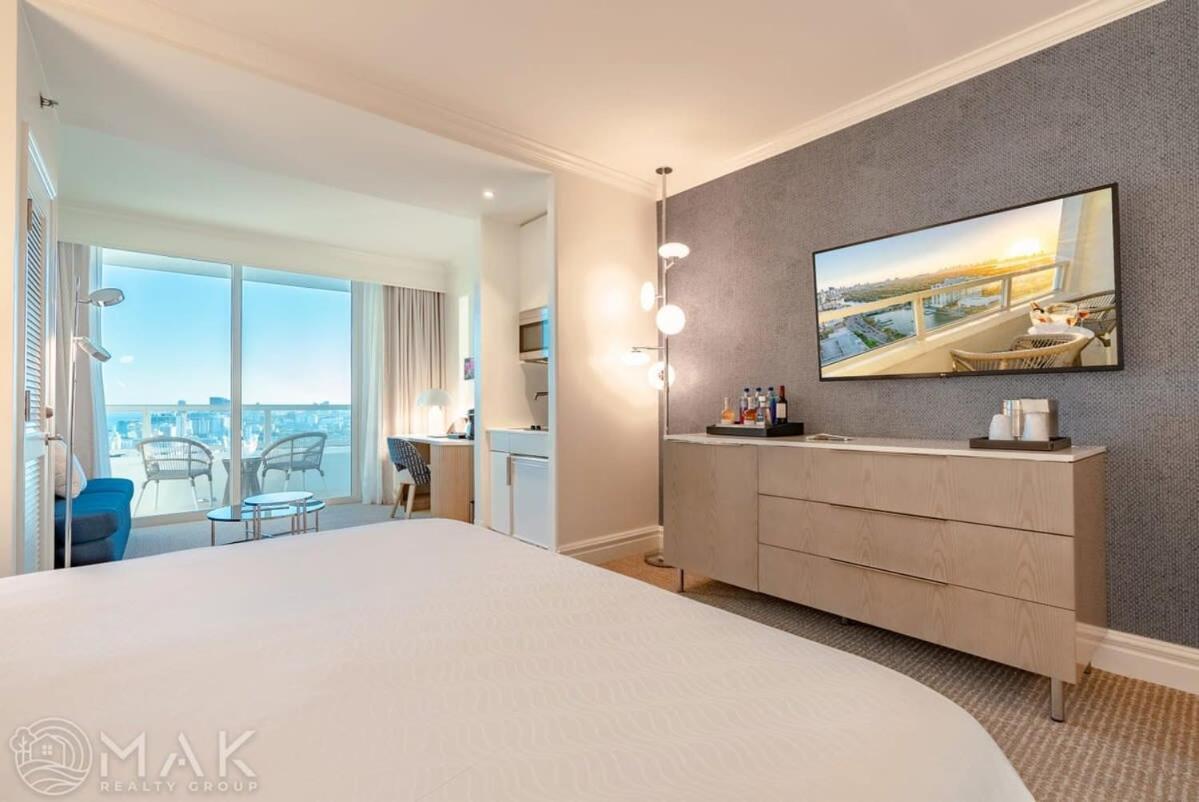 Fontainebleau High Floor W Ocean Views Casa de férias