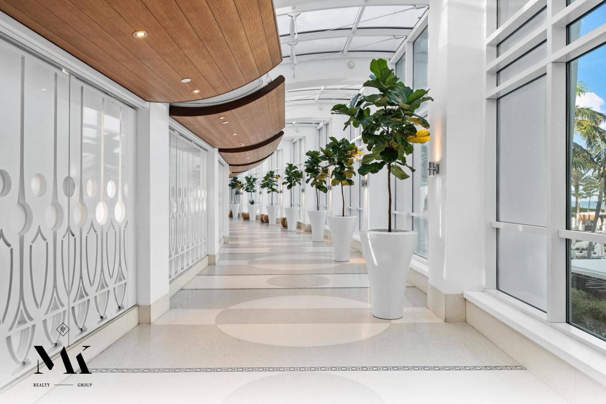 Casa de férias Fontainebleau High Floor W Ocean Views